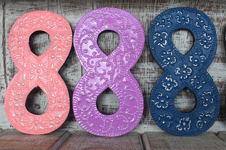 Number "8" - Assorted Colours - 15cm