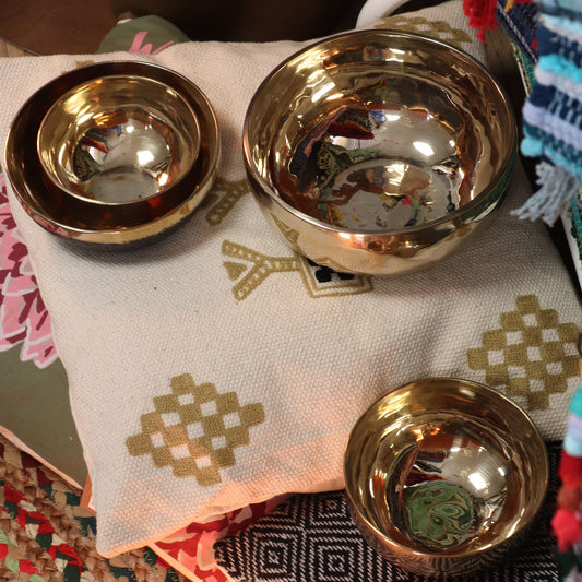 Extra Large Chaken Handmade Singing Bowl (approx 1200g) - 21cm