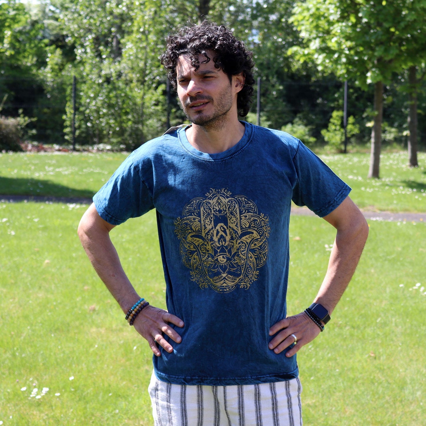 Medium Stone Washed T-Shirt - Hamsa - Blue